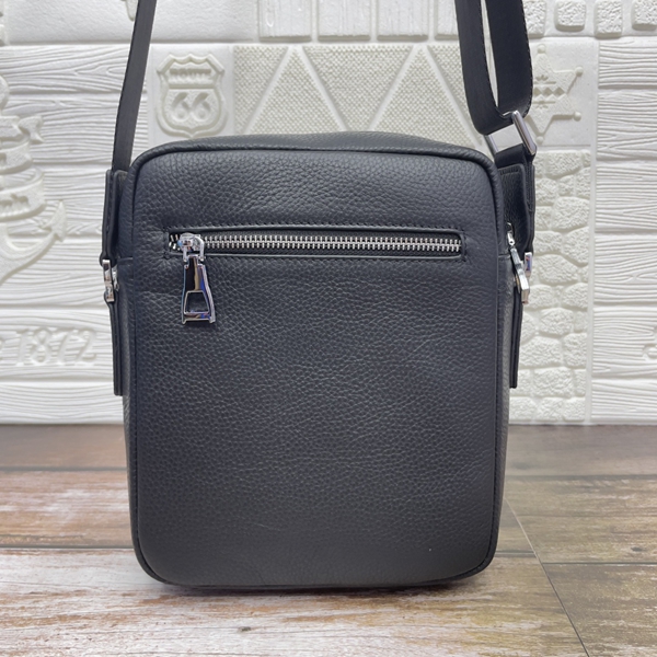 スーパーコピーブランドバッグ正面デザイン